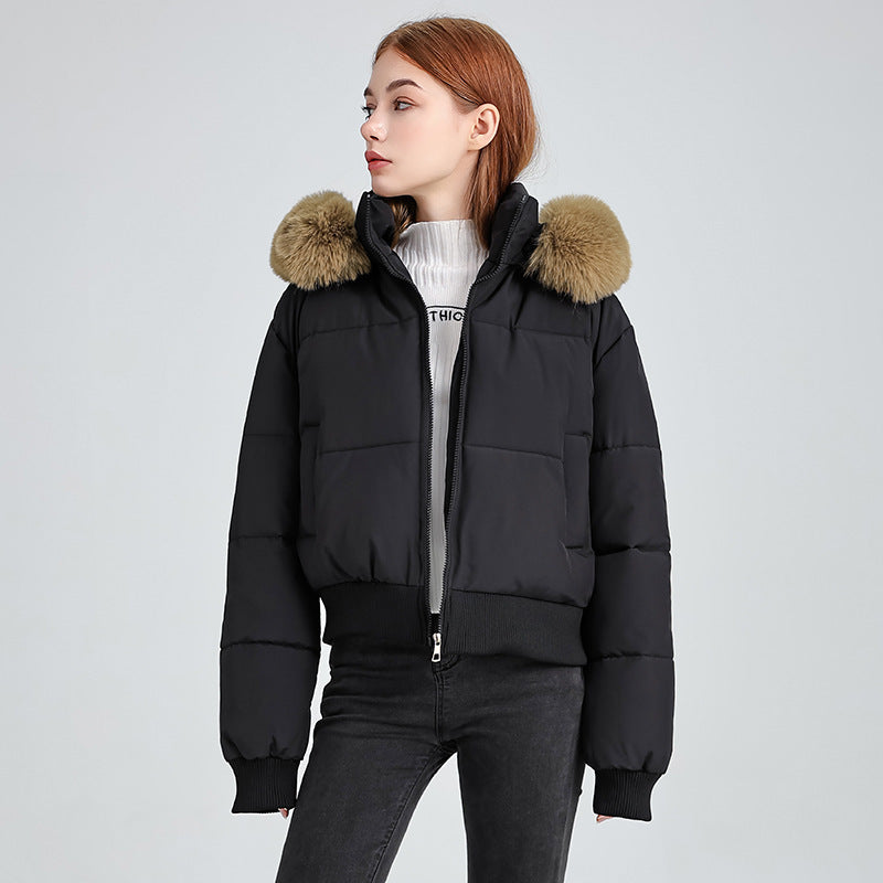 Veste Femme à Capuche avec Col en Fourrure – Élégance et Chaleur au Quotidien